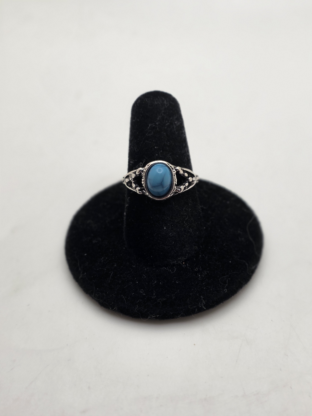Silver Turquoise Cabochon Filigree Ring